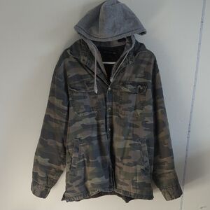 Faded Glory Men's Green Camouflage Jacket with Gray Hood